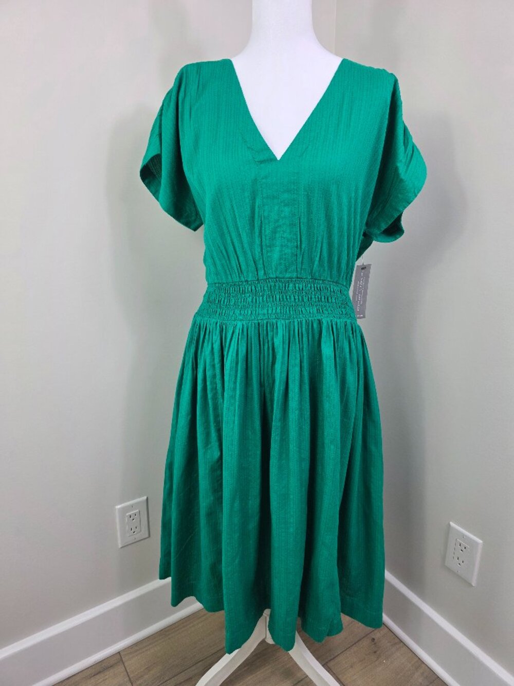 Lane Bryant Green Women's Dress Size 12 Petite Midi Pockets V-Neck Elastic Waist